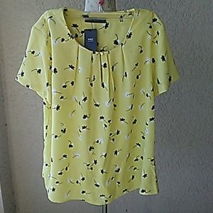 Marcsandspencer top size uk14,us12